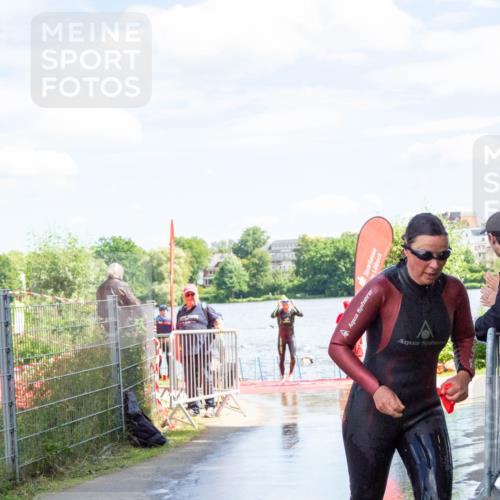 16.06.2024 - 7 Türme Triathlon MichiJ http://msf.ph/oto/6266018 16.06.2024 11:21:27 Schwimmen 18, 149, 187, 234, 239, 278 meine-sportfotos.de