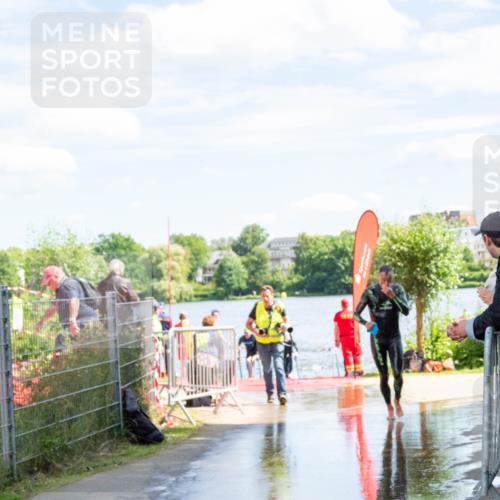 16.06.2024 - 7 Türme Triathlon MichiJ http://msf.ph/oto/6266029 16.06.2024 11:21:32 Schwimmen 18, 162, 187, 234, 239, 278 meine-sportfotos.de