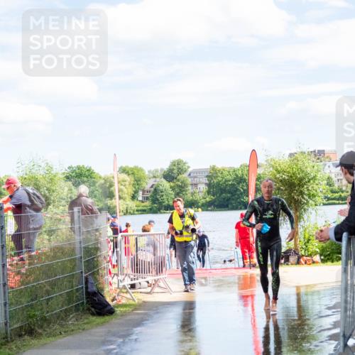 16.06.2024 - 7 Türme Triathlon MichiJ http://msf.ph/oto/6266031 16.06.2024 11:21:32 Schwimmen 18, 162, 187, 234, 239, 278 meine-sportfotos.de