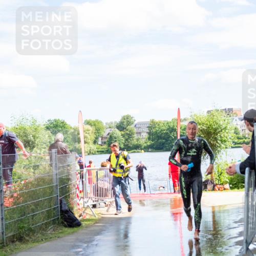 16.06.2024 - 7 Türme Triathlon MichiJ http://msf.ph/oto/6266032 16.06.2024 11:21:33 Schwimmen 18, 162, 187, 234, 239, 278 meine-sportfotos.de