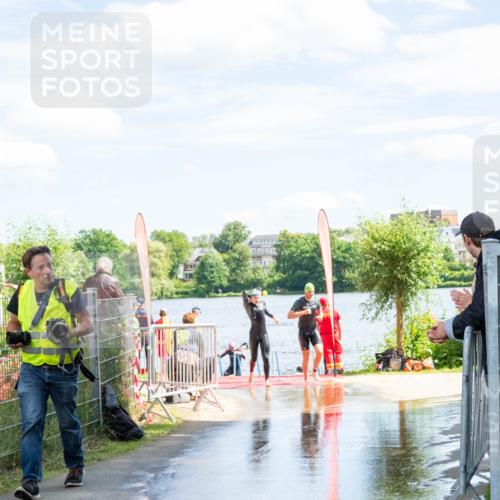 16.06.2024 - 7 Türme Triathlon MichiJ http://msf.ph/oto/6266039 16.06.2024 11:21:37 Schwimmen 18, 162, 187, 234, 239, 278 meine-sportfotos.de