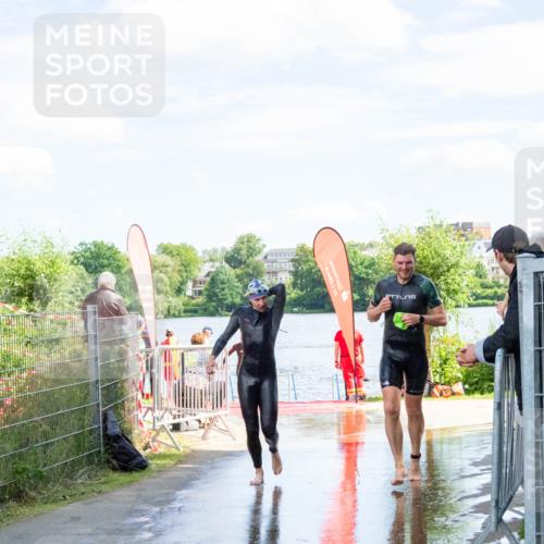 16.06.2024 - 7 Türme Triathlon MichiJ http://msf.ph/oto/6266047 16.06.2024 11:21:41 Schwimmen 18, 162, 187, 234, 239, 278 meine-sportfotos.de