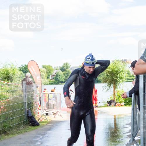 16.06.2024 - 7 Türme Triathlon MichiJ http://msf.ph/oto/6266051 16.06.2024 11:21:43 Schwimmen 18, 162, 187, 234, 239, 278 meine-sportfotos.de