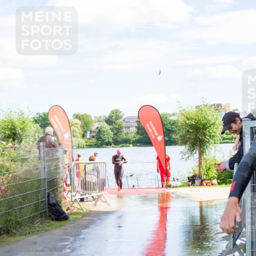16.06.2024 - 7 Türme Triathlon MichiJ http://msf.ph/oto/6266052 16.06.2024 11:21:44 Schwimmen 18, 162, 187, 234, 239 meine-sportfotos.de