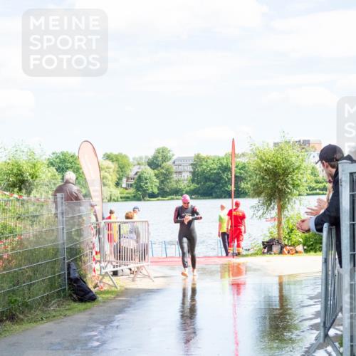 16.06.2024 - 7 Türme Triathlon MichiJ http://msf.ph/oto/6266059 16.06.2024 11:21:48 Schwimmen 18, 162, 234, 239 meine-sportfotos.de