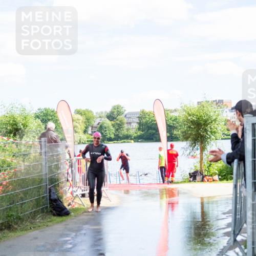 16.06.2024 - 7 Türme Triathlon MichiJ http://msf.ph/oto/6266063 16.06.2024 11:21:50 Schwimmen 18, 162, 234, 239 meine-sportfotos.de