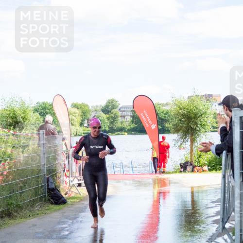 16.06.2024 - 7 Türme Triathlon MichiJ http://msf.ph/oto/6266066 16.06.2024 11:21:51 Schwimmen 18, 162, 234, 239 meine-sportfotos.de