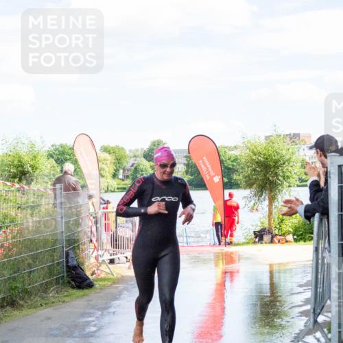 16.06.2024 - 7 Türme Triathlon MichiJ http://msf.ph/oto/6266068 16.06.2024 11:21:52 Schwimmen 18, 162, 234, 239 meine-sportfotos.de