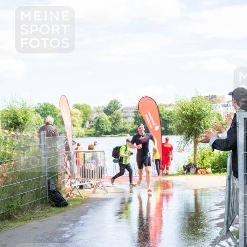16.06.2024 - 7 Türme Triathlon MichiJ http://msf.ph/oto/6266072 16.06.2024 11:21:54 Schwimmen 18, 162, 234, 239 meine-sportfotos.de