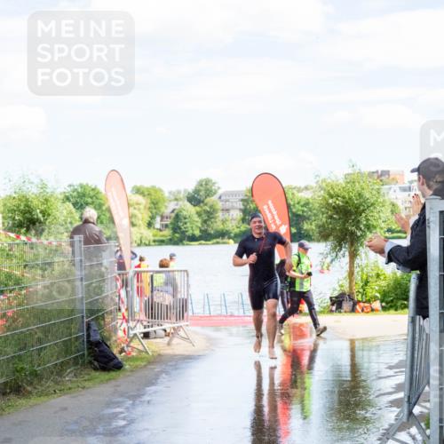 16.06.2024 - 7 Türme Triathlon MichiJ http://msf.ph/oto/6266073 16.06.2024 11:21:55 Schwimmen 18, 162, 234, 239 meine-sportfotos.de