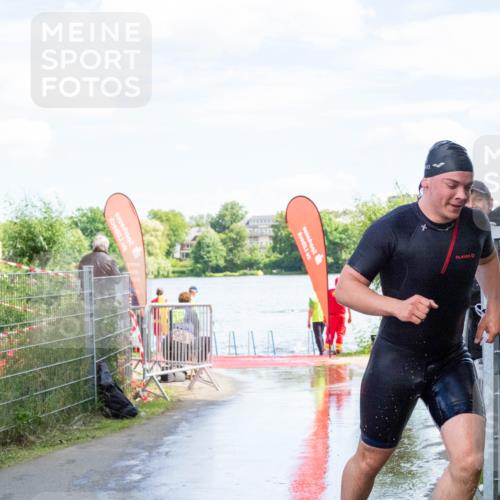 16.06.2024 - 7 Türme Triathlon MichiJ http://msf.ph/oto/6266077 16.06.2024 11:21:57 Schwimmen 18, 162, 234, 239 meine-sportfotos.de