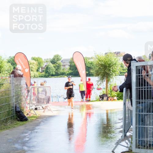 16.06.2024 - 7 Türme Triathlon MichiJ http://msf.ph/oto/6266079 16.06.2024 11:22:08 Schwimmen 18, 162 meine-sportfotos.de