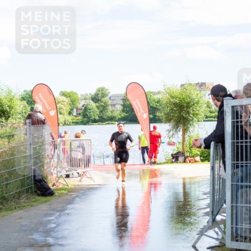 16.06.2024 - 7 Türme Triathlon MichiJ http://msf.ph/oto/6266081 16.06.2024 11:22:08 Schwimmen 18, 162 meine-sportfotos.de