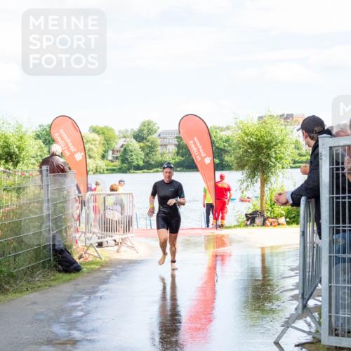 16.06.2024 - 7 Türme Triathlon MichiJ http://msf.ph/oto/6266082 16.06.2024 11:22:09 Schwimmen 162 meine-sportfotos.de