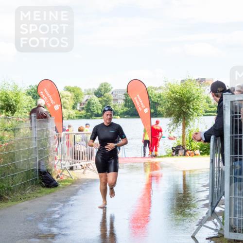 16.06.2024 - 7 Türme Triathlon MichiJ http://msf.ph/oto/6266085 16.06.2024 11:22:10 Schwimmen 162 meine-sportfotos.de