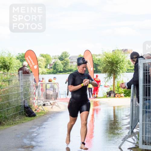 16.06.2024 - 7 Türme Triathlon MichiJ http://msf.ph/oto/6266087 16.06.2024 11:22:11 Schwimmen 162 meine-sportfotos.de
