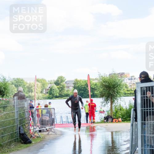 16.06.2024 - 7 Türme Triathlon MichiJ http://msf.ph/oto/6266090 16.06.2024 11:22:16 Schwimmen 170 meine-sportfotos.de