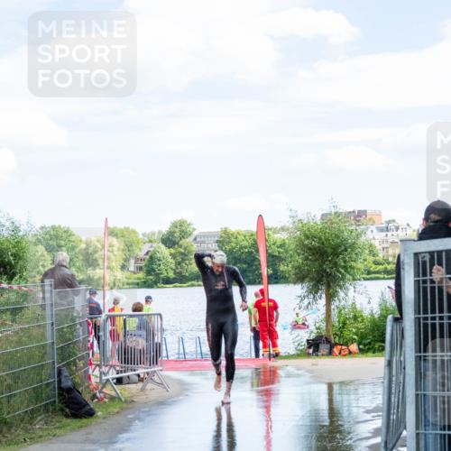 16.06.2024 - 7 Türme Triathlon MichiJ http://msf.ph/oto/6266091 16.06.2024 11:22:16 Schwimmen 170 meine-sportfotos.de