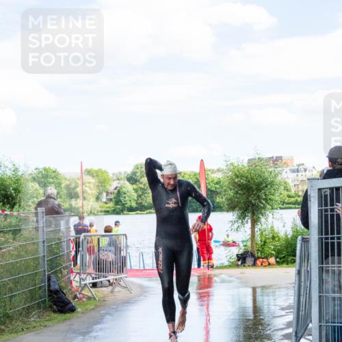 16.06.2024 - 7 Türme Triathlon MichiJ http://msf.ph/oto/6266097 16.06.2024 11:22:18 Schwimmen 170 meine-sportfotos.de