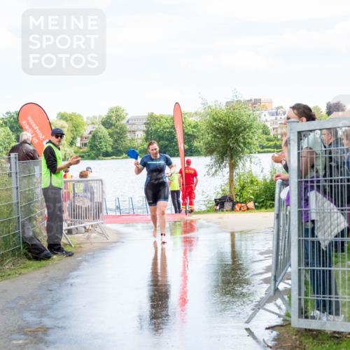 16.06.2024 - 7 Türme Triathlon MichiJ http://msf.ph/oto/6266104 16.06.2024 11:22:41 Schwimmen 170 meine-sportfotos.de