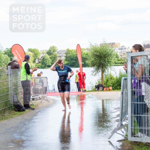 16.06.2024 - 7 Türme Triathlon MichiJ http://msf.ph/oto/6266107 16.06.2024 11:22:42 Schwimmen 170 meine-sportfotos.de