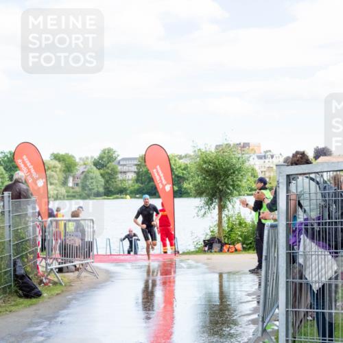 16.06.2024 - 7 Türme Triathlon MichiJ http://msf.ph/oto/6266119 16.06.2024 11:22:52 Schwimmen 170 meine-sportfotos.de