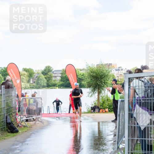 16.06.2024 - 7 Türme Triathlon MichiJ http://msf.ph/oto/6266123 16.06.2024 11:22:53 Schwimmen 170 meine-sportfotos.de
