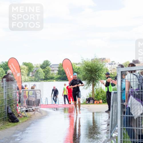 16.06.2024 - 7 Türme Triathlon MichiJ http://msf.ph/oto/6266125 16.06.2024 11:22:53 Schwimmen 170 meine-sportfotos.de