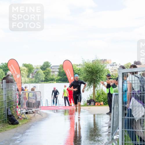 16.06.2024 - 7 Türme Triathlon MichiJ http://msf.ph/oto/6266126 16.06.2024 11:22:54 Schwimmen 170 meine-sportfotos.de