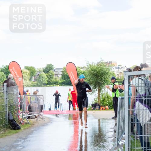 16.06.2024 - 7 Türme Triathlon MichiJ http://msf.ph/oto/6266128 16.06.2024 11:22:54 Schwimmen 170 meine-sportfotos.de