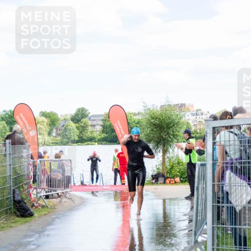 16.06.2024 - 7 Türme Triathlon MichiJ http://msf.ph/oto/6266129 16.06.2024 11:22:54 Schwimmen 170 meine-sportfotos.de