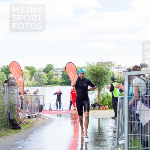 16.06.2024 - 7 Türme Triathlon MichiJ http://msf.ph/oto/6266130 16.06.2024 11:22:55 Schwimmen 170 meine-sportfotos.de