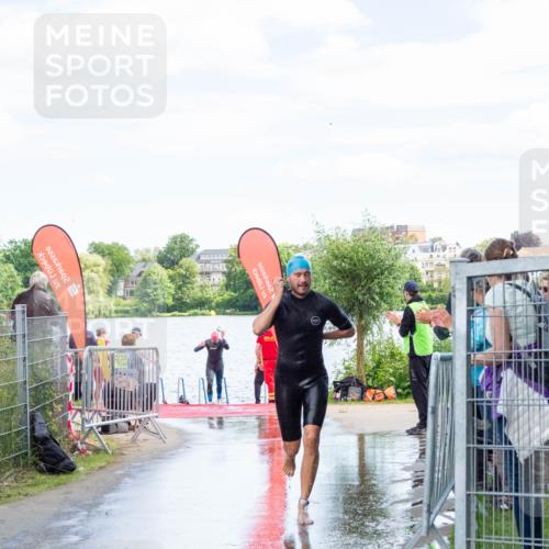 16.06.2024 - 7 Türme Triathlon MichiJ http://msf.ph/oto/6266131 16.06.2024 11:22:55 Schwimmen 170 meine-sportfotos.de