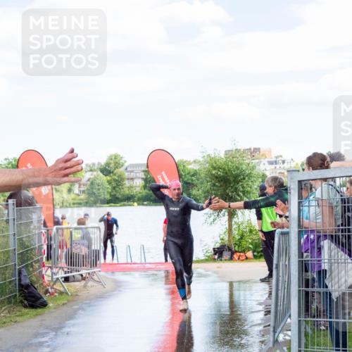 16.06.2024 - 7 Türme Triathlon MichiJ http://msf.ph/oto/6266135 16.06.2024 11:23:01 Schwimmen 170 meine-sportfotos.de