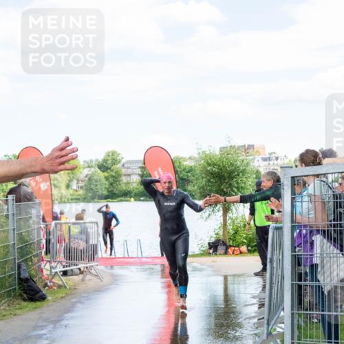 16.06.2024 - 7 Türme Triathlon MichiJ http://msf.ph/oto/6266137 16.06.2024 11:23:01 Schwimmen 170 meine-sportfotos.de
