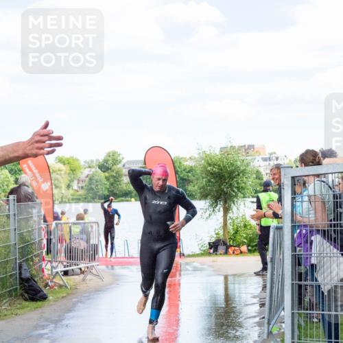 16.06.2024 - 7 Türme Triathlon MichiJ http://msf.ph/oto/6266140 16.06.2024 11:23:02 Schwimmen  meine-sportfotos.de