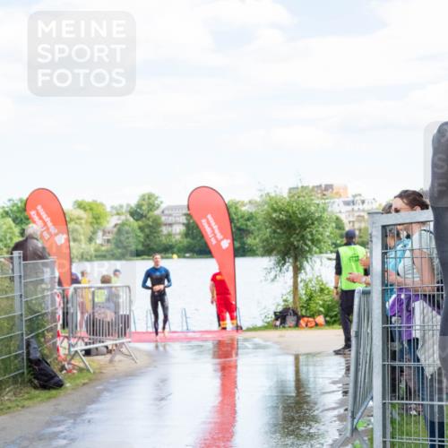 16.06.2024 - 7 Türme Triathlon MichiJ http://msf.ph/oto/6266145 16.06.2024 11:23:03 Schwimmen  meine-sportfotos.de