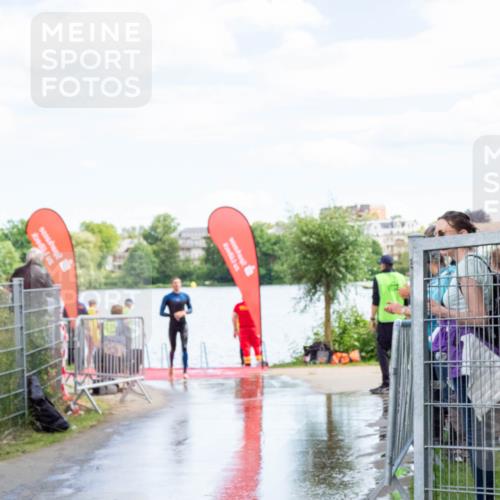 16.06.2024 - 7 Türme Triathlon MichiJ http://msf.ph/oto/6266146 16.06.2024 11:23:03 Schwimmen  meine-sportfotos.de