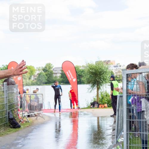 16.06.2024 - 7 Türme Triathlon MichiJ http://msf.ph/oto/6266148 16.06.2024 11:23:04 Schwimmen  meine-sportfotos.de