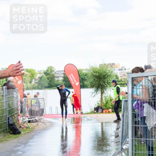 16.06.2024 - 7 Türme Triathlon MichiJ http://msf.ph/oto/6266149 16.06.2024 11:23:05 Schwimmen  meine-sportfotos.de
