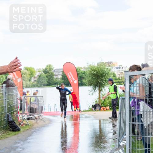 16.06.2024 - 7 Türme Triathlon MichiJ http://msf.ph/oto/6266151 16.06.2024 11:23:05 Schwimmen  meine-sportfotos.de