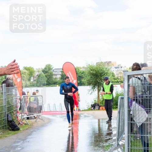 16.06.2024 - 7 Türme Triathlon MichiJ http://msf.ph/oto/6266156 16.06.2024 11:23:07 Schwimmen  meine-sportfotos.de