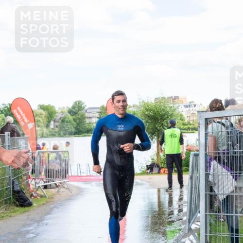 16.06.2024 - 7 Türme Triathlon MichiJ http://msf.ph/oto/6266165 16.06.2024 11:23:09 Schwimmen  meine-sportfotos.de