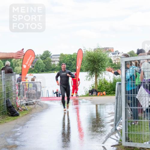 16.06.2024 - 7 Türme Triathlon MichiJ http://msf.ph/oto/6266171 16.06.2024 11:24:23 Schwimmen 161, 184, 257 meine-sportfotos.de