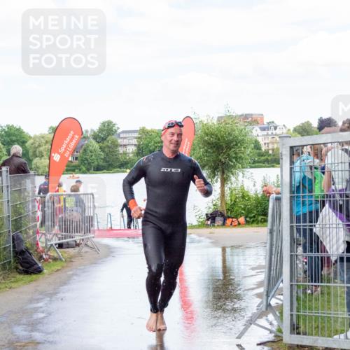 16.06.2024 - 7 Türme Triathlon MichiJ http://msf.ph/oto/6266180 16.06.2024 11:24:25 Schwimmen 161, 257 meine-sportfotos.de