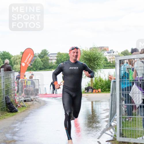16.06.2024 - 7 Türme Triathlon MichiJ http://msf.ph/oto/6266181 16.06.2024 11:24:25 Schwimmen 161, 257 meine-sportfotos.de