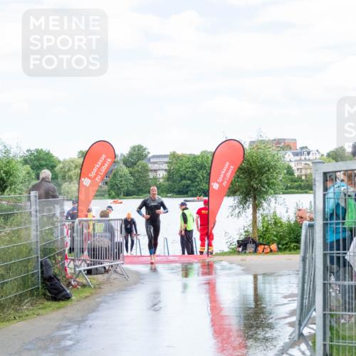 16.06.2024 - 7 Türme Triathlon MichiJ http://msf.ph/oto/6266184 16.06.2024 11:24:32 Schwimmen 161, 257 meine-sportfotos.de