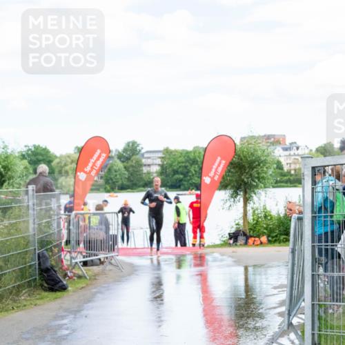 16.06.2024 - 7 Türme Triathlon MichiJ http://msf.ph/oto/6266185 16.06.2024 11:24:33 Schwimmen 161, 257 meine-sportfotos.de