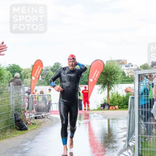16.06.2024 - 7 Türme Triathlon MichiJ http://msf.ph/oto/6266205 16.06.2024 11:24:39 Schwimmen 161, 257 meine-sportfotos.de