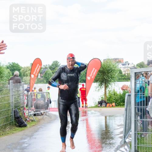 16.06.2024 - 7 Türme Triathlon MichiJ http://msf.ph/oto/6266206 16.06.2024 11:24:39 Schwimmen 161, 257 meine-sportfotos.de